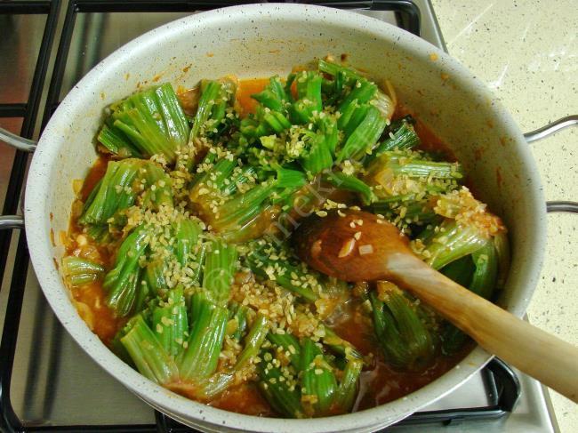 Ispanak Kökü Yemeği - Yapılışı (8/12) 