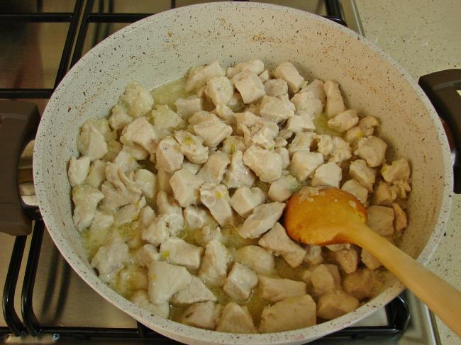 Tavuklu Buğu Kebabı - Yapılışı (4/16) 