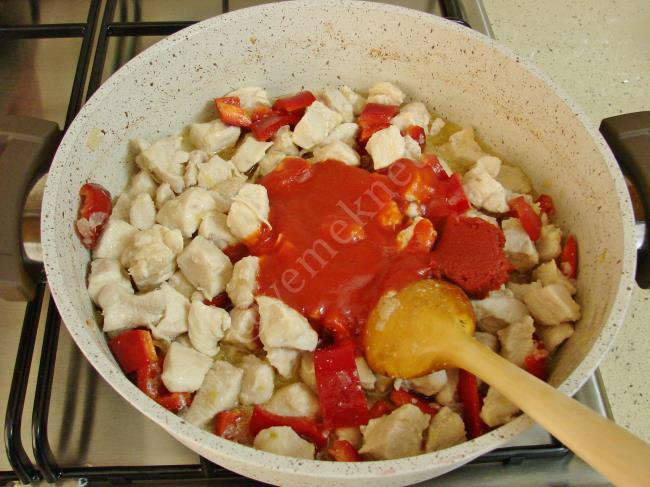 Tavuklu Buğu Kebabı - Yapılışı (6/16) 