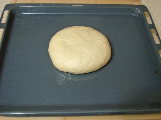 Tepsi Pizzası - Yapılışı (10/20) 