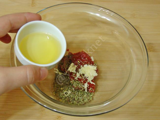 Tepsi Pizzası - Yapılışı (6/20) 