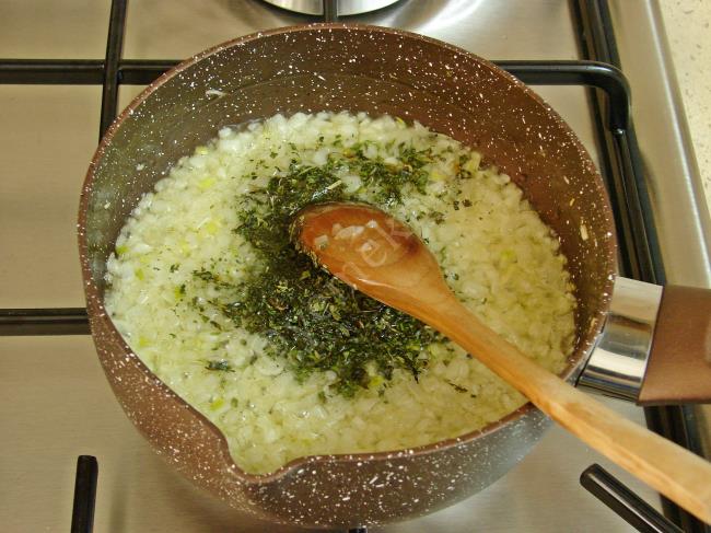 Tutmaç Çorbası - Yapılışı (8/12) 