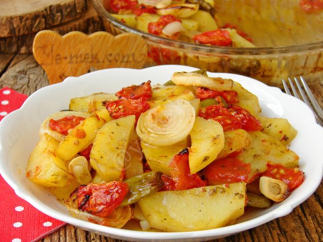 Fırında Sebzeli Patates