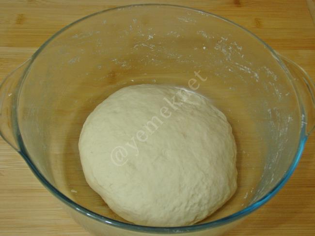 Pizza Hamuru - Yapılışı (4/8) 