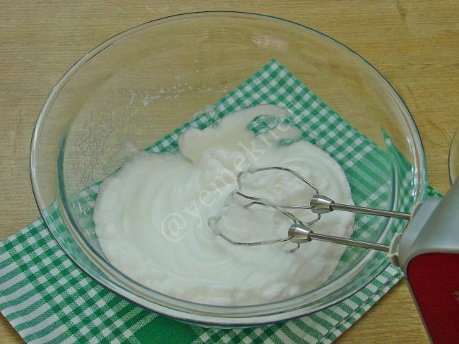 Pofuduk Bulut Omlet - Yapılışı (3/12) 