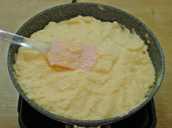 Pofuduk Bulut Omlet - Yapılışı (7/12) 