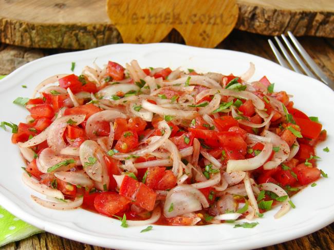 Adanada Tabla Salatası Nasıl Yapılır