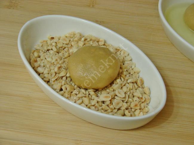 Tahinli Fındıklı Kurabiye - Yapılışı (7/12) 