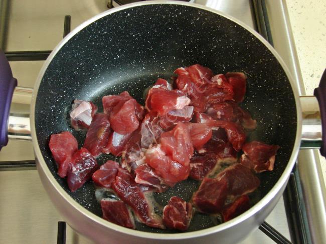 Etli Biberli Bulgur Pilavı - Yapılışı (2/12) 