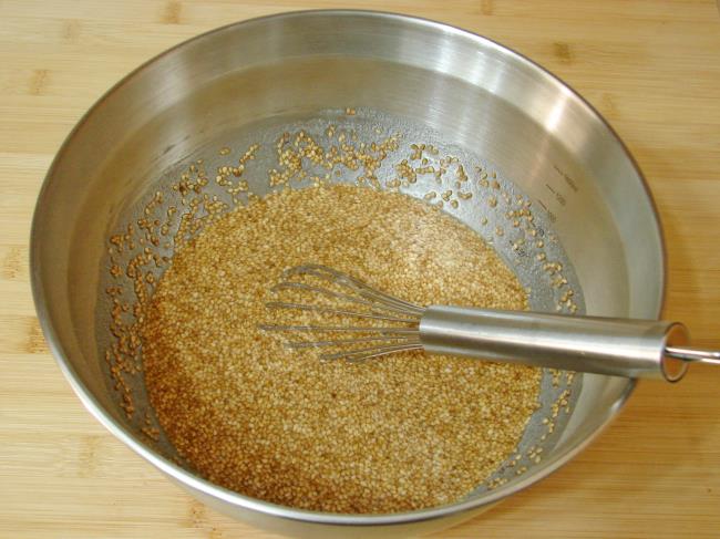 Kavrulmuş Susamlı Kurabiye - Yapılışı (6/16) 