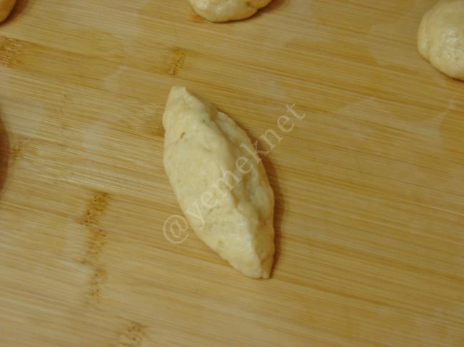 Mayasız Kremalı Poğaça - Yapılışı (6/12) 