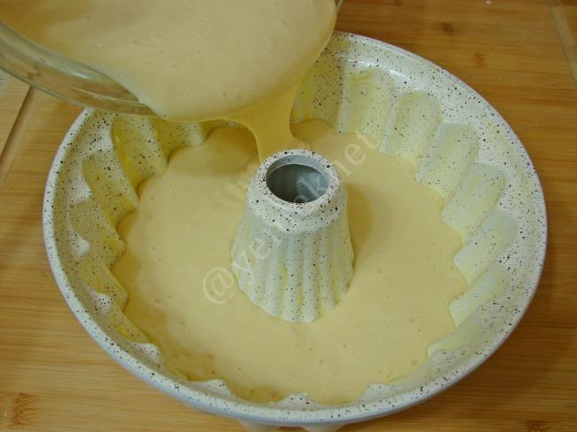Muzlu Sütlü Kek Nasıl Yapılır? (7/12) Resimli Yemek Tarifleri