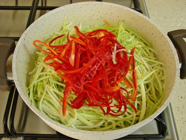 Sebze Spagetti - Yapılışı (5/16) 