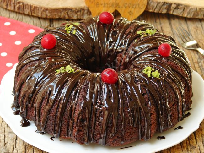 Vişneli Çikolatalı Kek Tarifi (Resimli Anlatım) Yemek Tarifleri