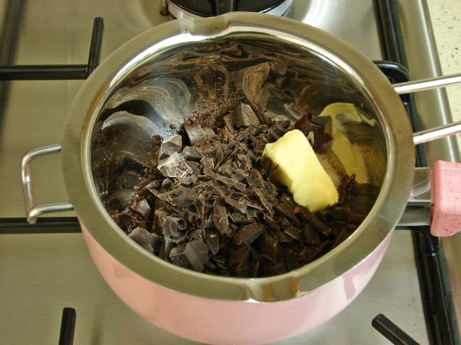 Vişneli Çikolatalı Kek - Yapılışı (11/16) 