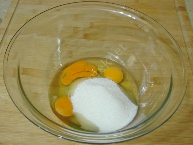 Vişneli Çikolatalı Kek - Yapılışı (2/16) 