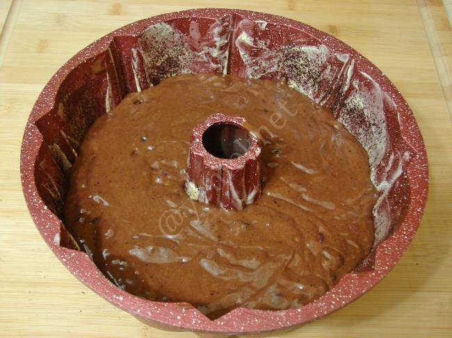 Vişneli Çikolatalı Kek - Yapılışı (9/16) 