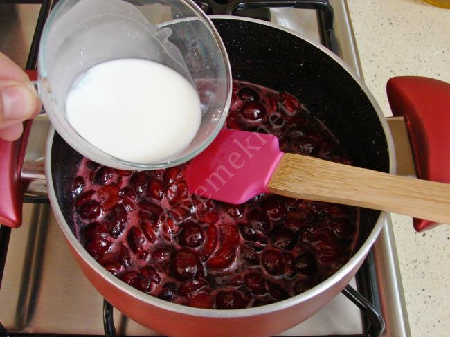 Vişneli Turta - Yapılışı (5/20) 