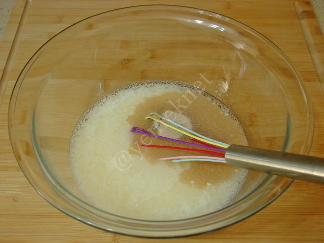 Yumuşak Sade Poğaça - Yapılışı (2/12) 