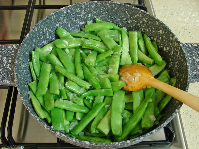 Zeytinyağlı Barbunyalı Taze Fasulye - Yapılışı (6/12) 