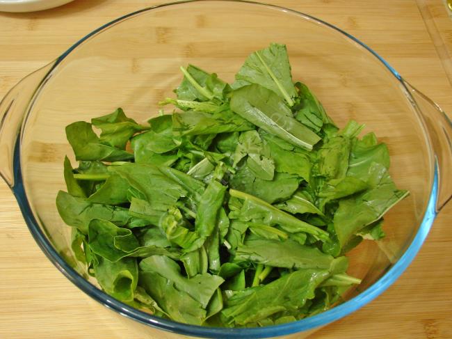 Kuzukulağı Salatası - Yapılışı (4/8) 