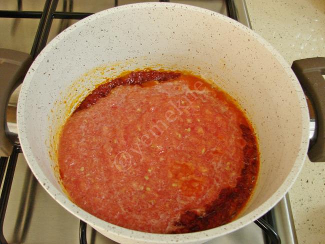 Pirinçli Domates Çorbası - Yapılışı (4/12) 