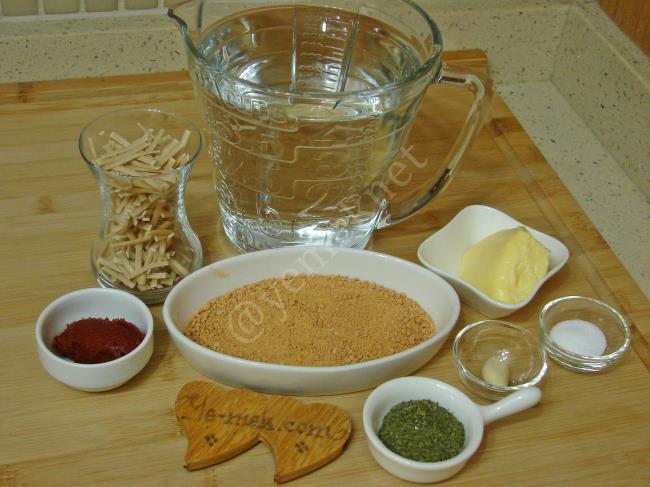 Erişteli Tarhana Çorbası - Yapılışı (1/8) 