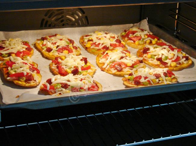 Hamursuz Pizza Dilimleri - Yapılışı (13/16) 