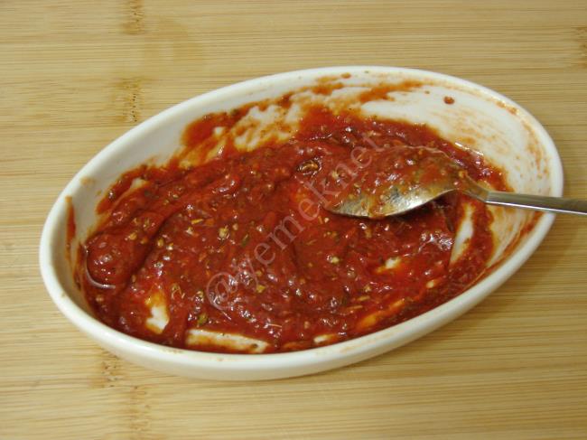 Hamursuz Pizza Dilimleri - Yapılışı (7/16) 