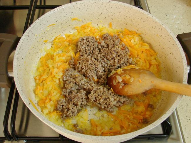 Ispanaklı Kıymalı Makarna - Yapılışı (4/12) 