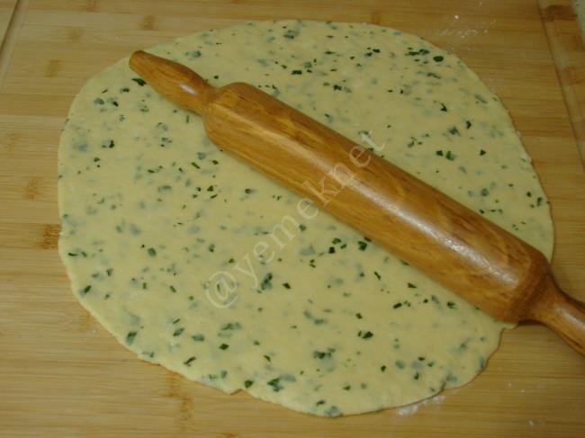 Mayasız Peynirli Pişi - Yapılışı (7/12) 