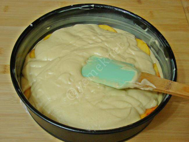 Şeftalili Kek - Yapılışı (7/12) 