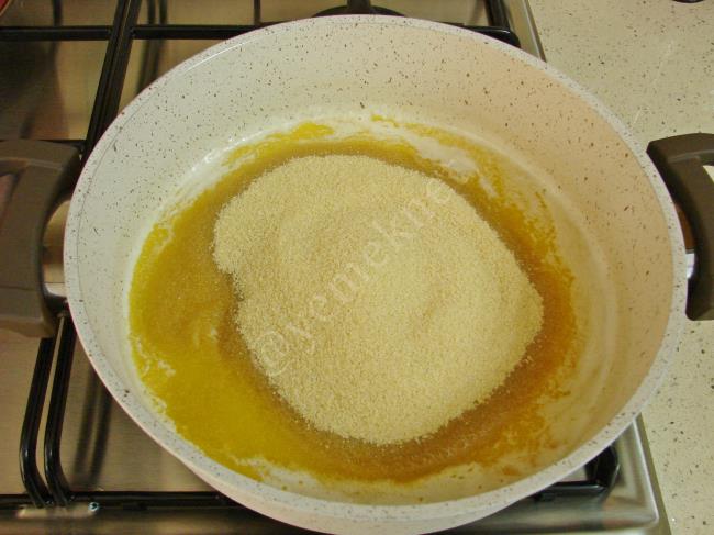 Tane Tane İrmik Helvası - Yapılışı (4/12) 