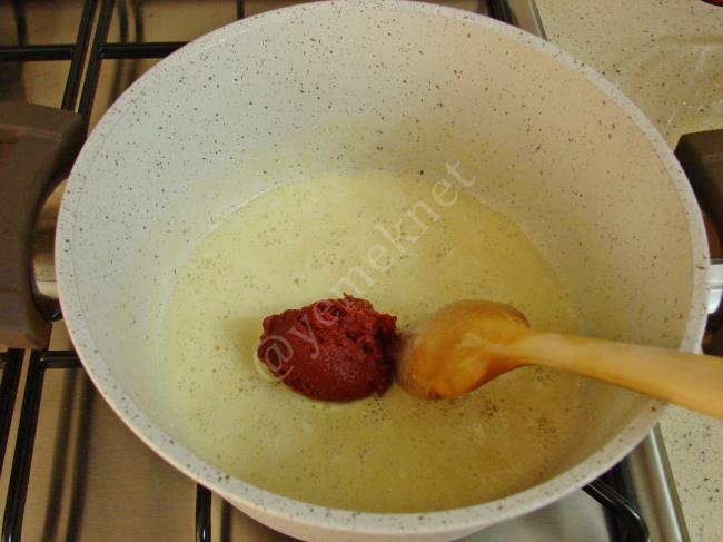 Tavuklu Un Çorbası - Yapılışı (5/12) 