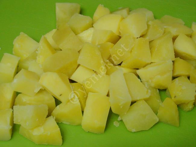 Hardallı Patates Salatası - Yapılışı (3/12) 