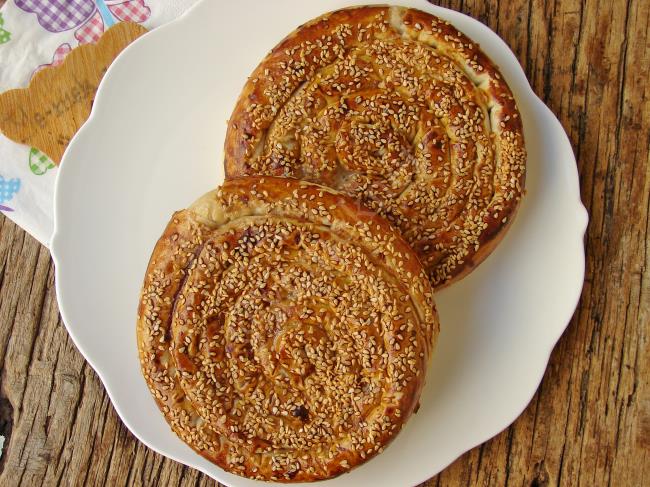 Hazır Yufkadan Tahinli Çörek Tarifi (Resimli Anlatım) Yemek Tarifleri