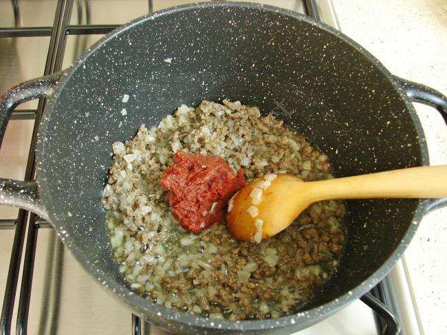 Kıymalı Erişte Çorbası - Yapılışı (4/12) 