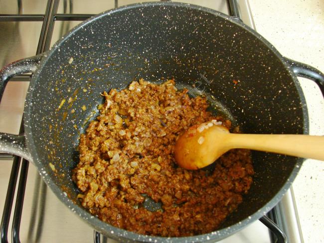 Kıymalı Erişte Çorbası - Yapılışı (5/12) 