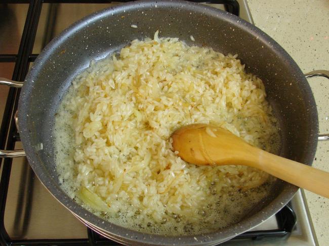 Soğanlı Pilav - Yapılışı (6/12) 