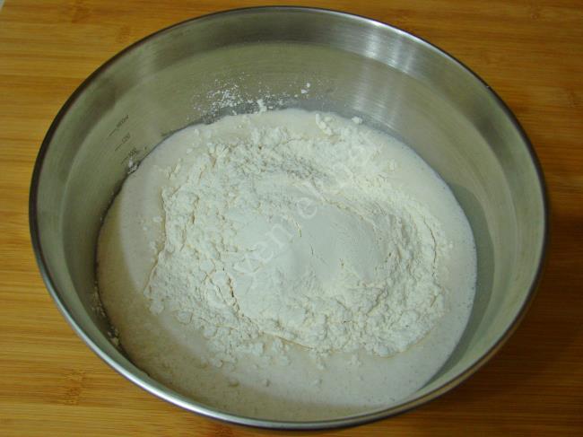 Tahinli Pide - Yapılışı (5/16) 