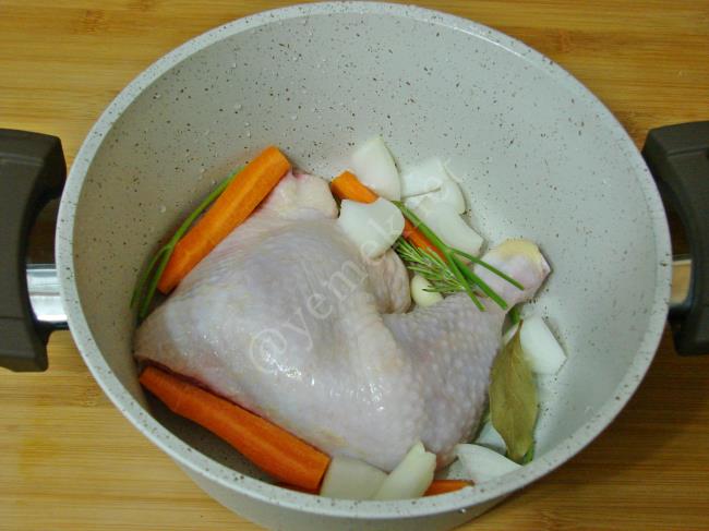 Tavuk Suyu Tarifi Nasil Yapilir Resimli Yemek Tarifleri Tavuk Suyu Tarifi Nasil Yapilir Resimli Yemek Tarifleri