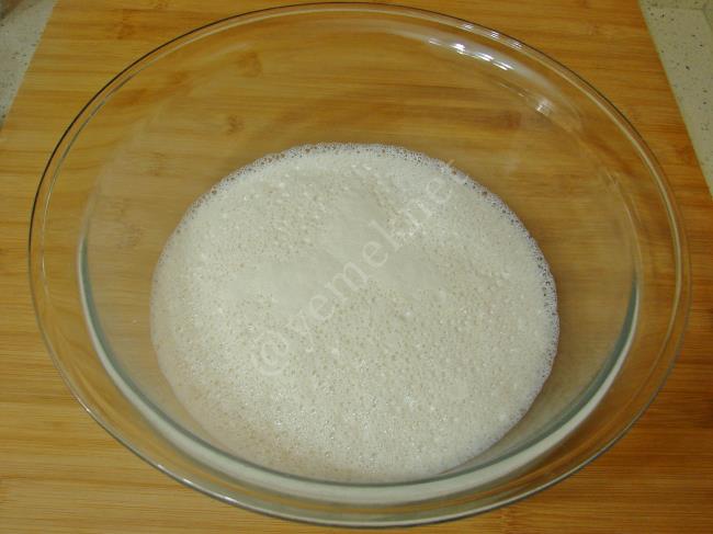 Tepsi Çöreği - Yapılışı (4/16) 