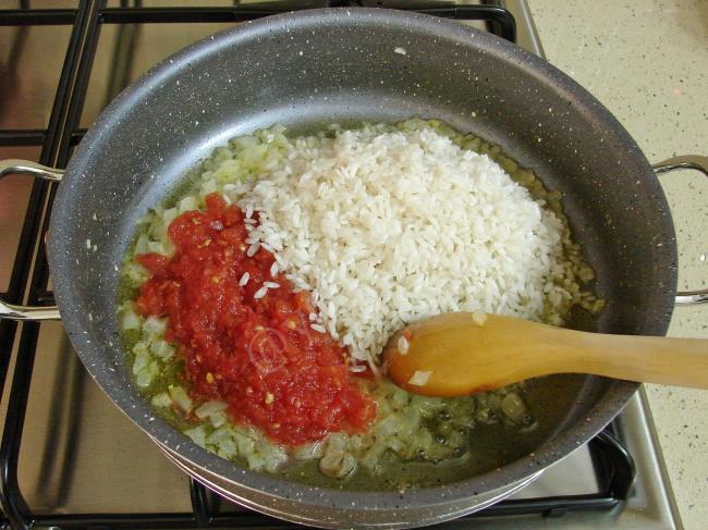 Patlıcanlı Pirinç Pilavı - Yapılışı (5/12) 