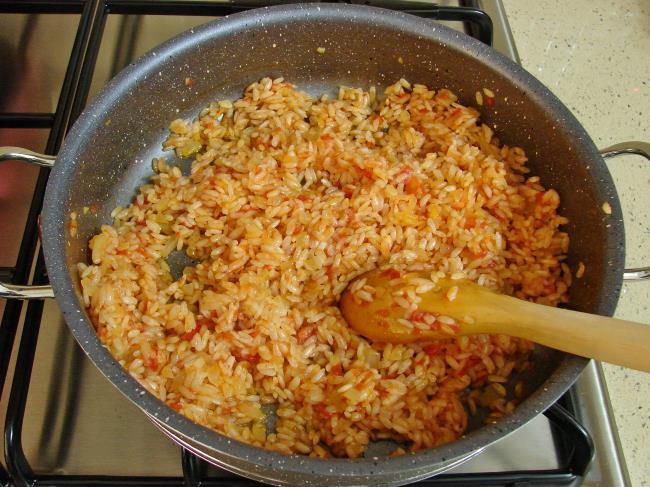 Patlıcanlı Pirinç Pilavı - Yapılışı (6/12) 
