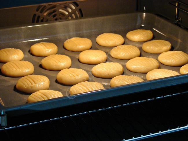 Porsiyonluk Nevzine Tatlısı - Yapılışı (9/16) 