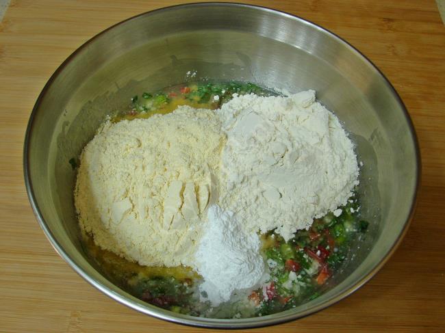 Sebzeli Mısır Ekmeği - Yapılışı (4/12) 