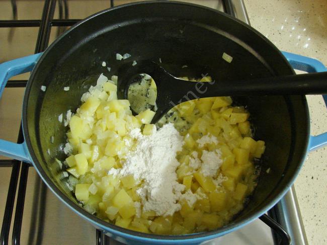 Sütlü Karnabahar Çorbası - Yapılışı (4/12) 