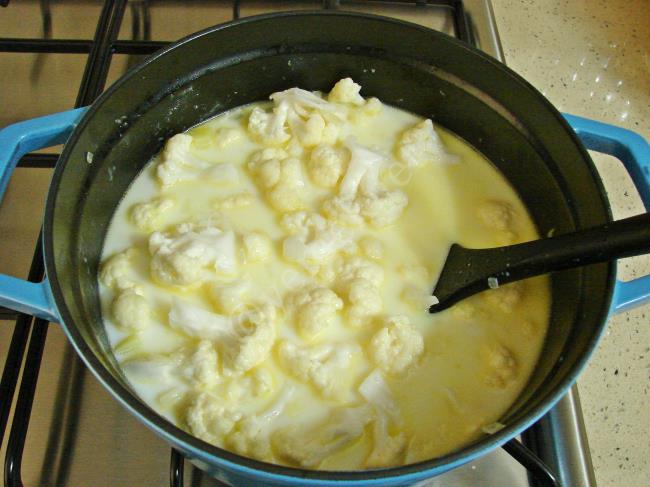 Sütlü Karnabahar Çorbası - Yapılışı (6/12) 