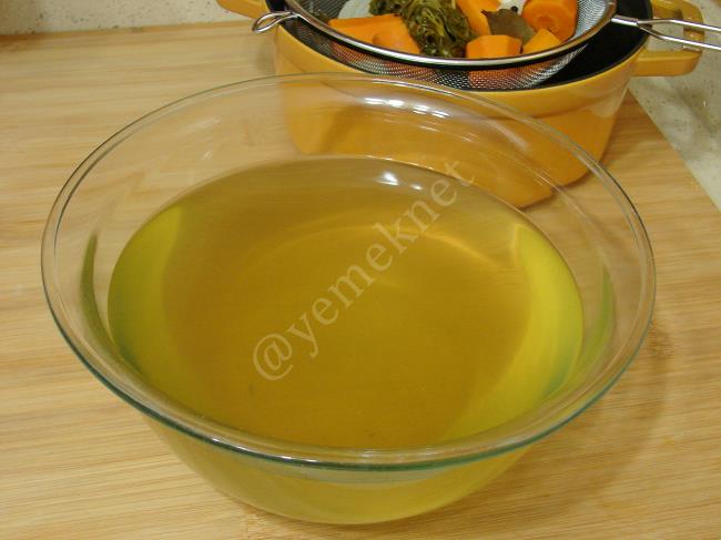 Yemeklik Sebze Suyu - Yapılışı (6/8) 