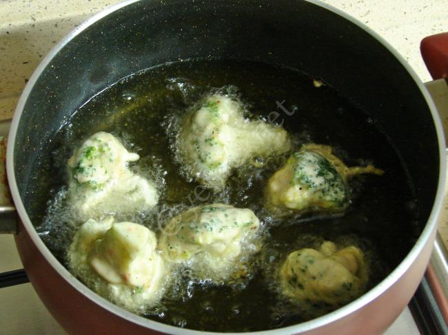 Brokoli Kızartması - Yapılışı (9/12) 